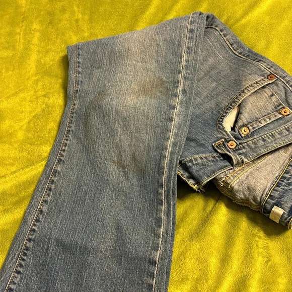 Well Loved Vintage Levi Low Flare Jeans Sz 16 - Picture 8 of 11